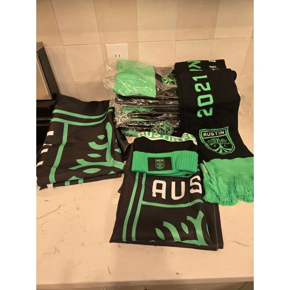 Austin FC Supporter BUndle -New Wool Heritage Banner,Scarf,Pom Beanie Hat,Flags